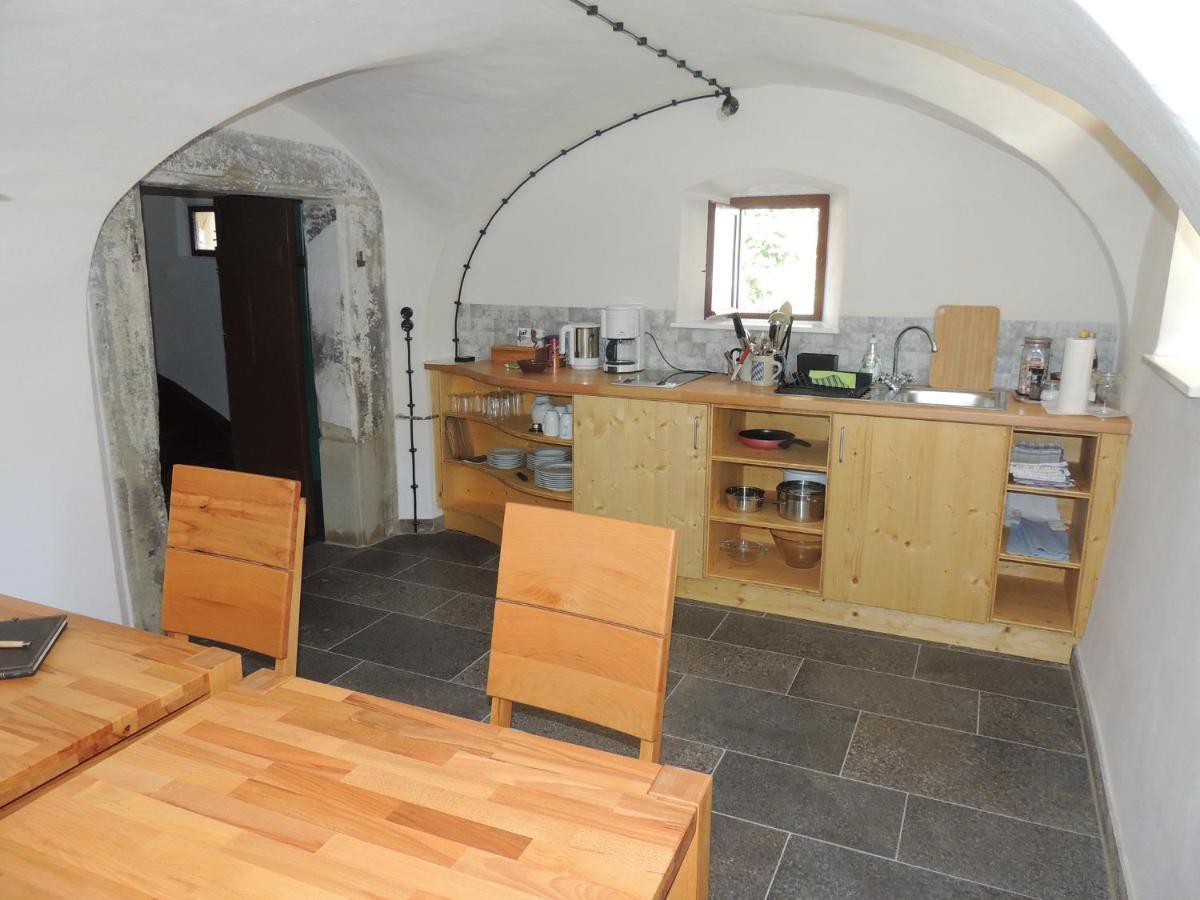 Pilger- Und Radlerherberge Herberge Im Hofhaus Colmberg Exterior photo